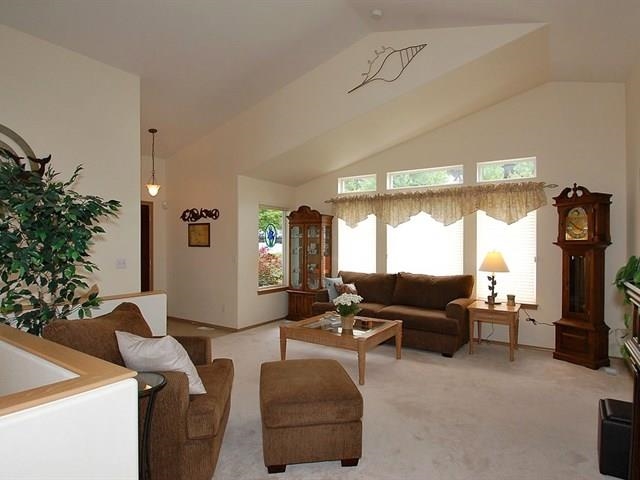 18 W Crest View Ave - Photo 4