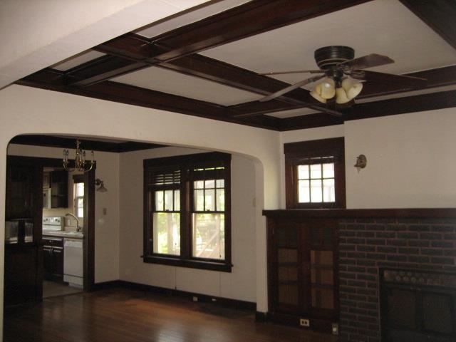 2713 E 17th Ave - Photo 3