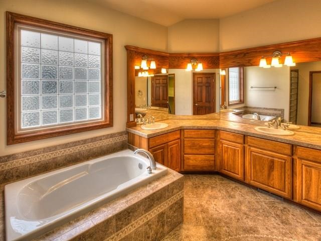 1205 N Dunbarton Oaks Ln - Photo 16