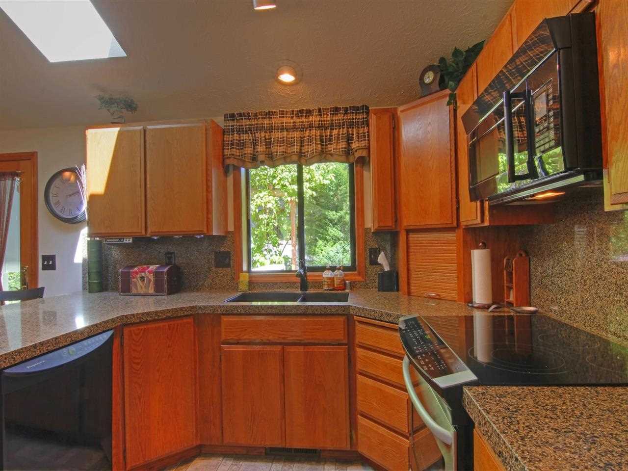 11216 N Calispel Ct - Photo 8