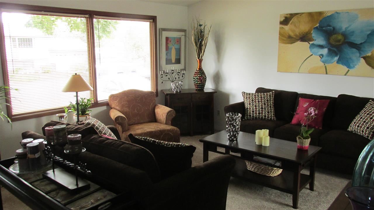 1920 N Sipple Rd - Photo 4