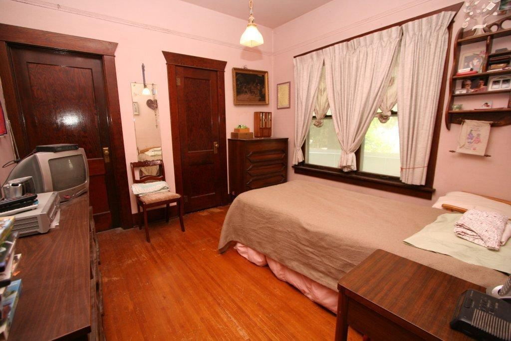 108 S 2nd St - Photo 12