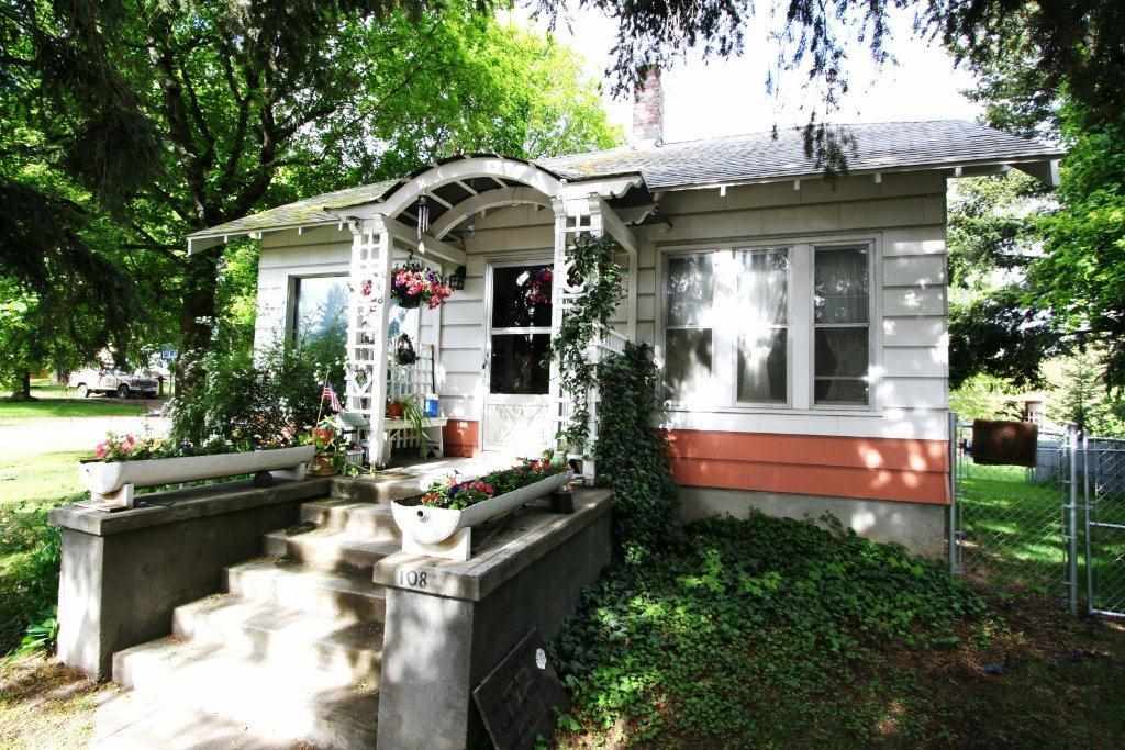 108 S 2nd St - Photo 6