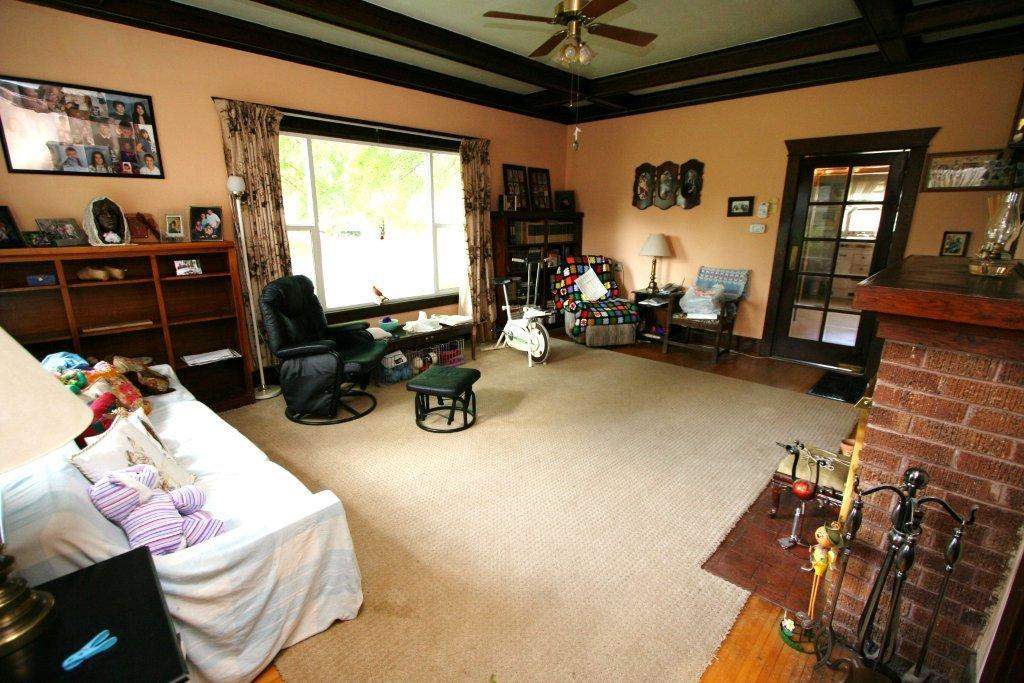 108 S 2nd St - Photo 7