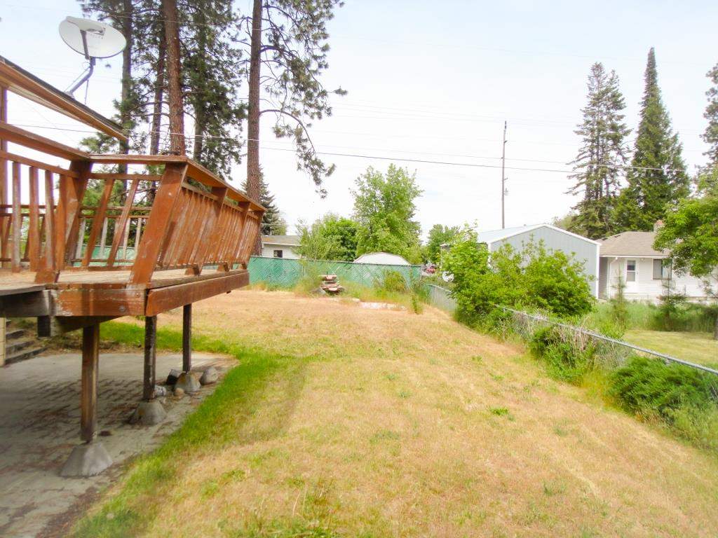 11303 E 17th Ave - Photo 19