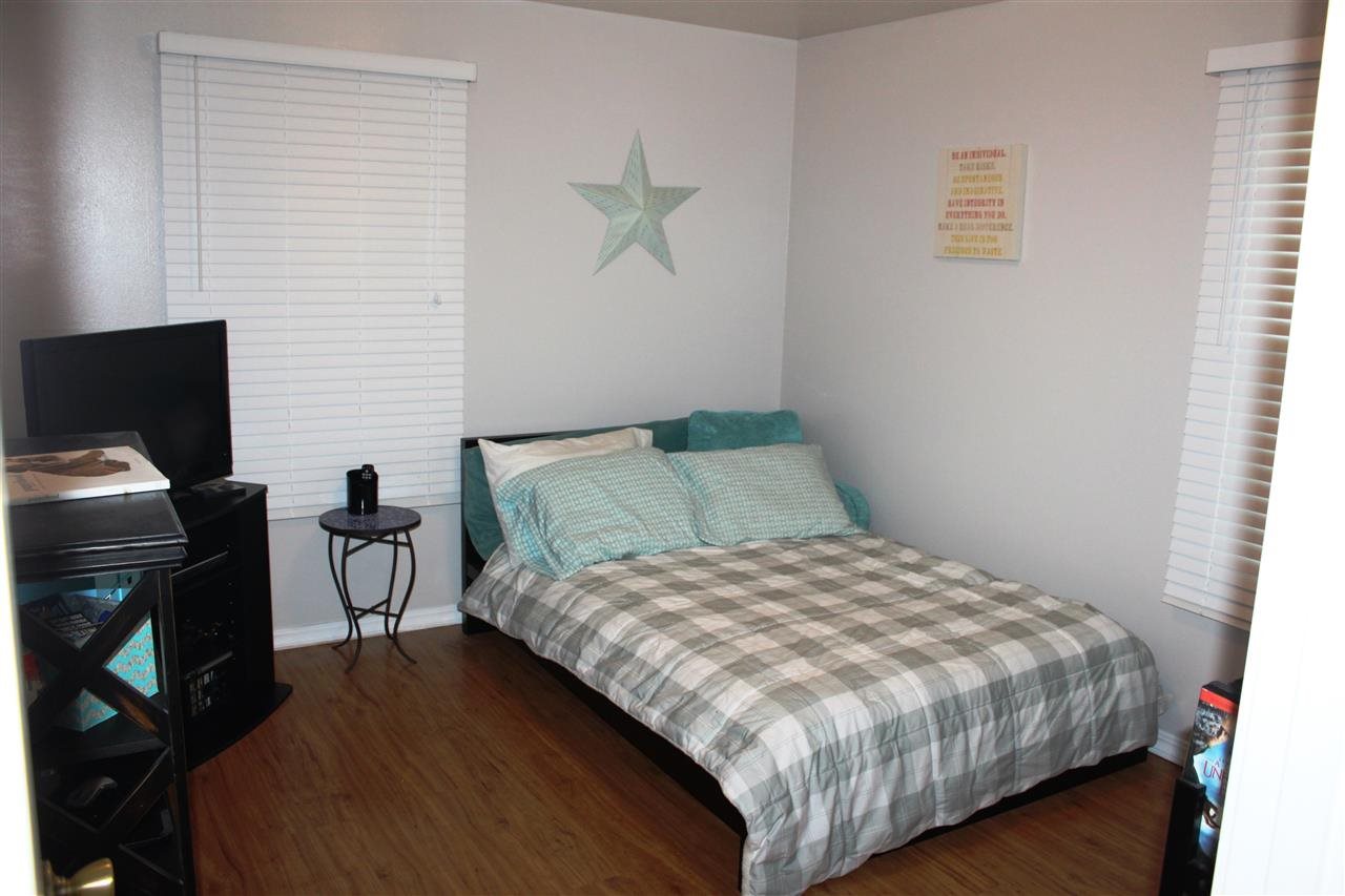 5303 N Oak St - Photo 12