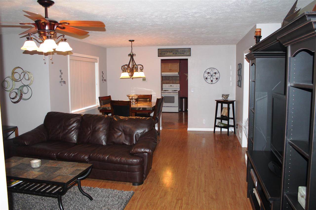 5303 N Oak St - Photo 10