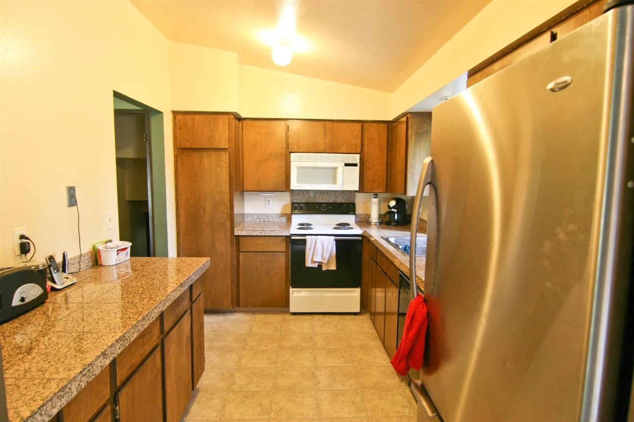 1022 S MARIAM St - Photo 4