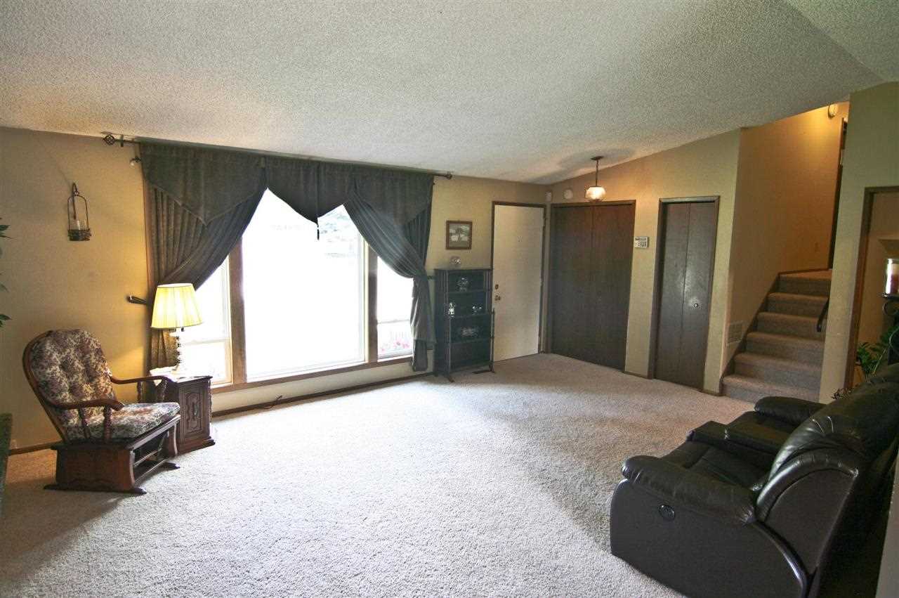 1022 S MARIAM St - Photo 6