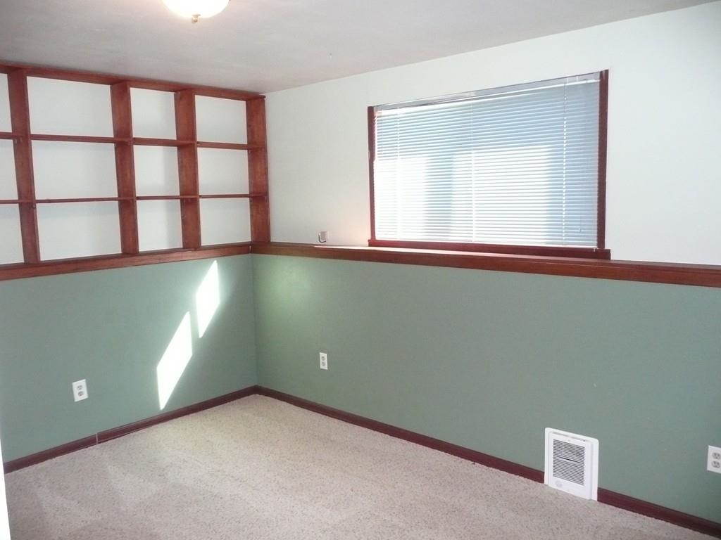 11353 W Greenfield Rd - Photo 11