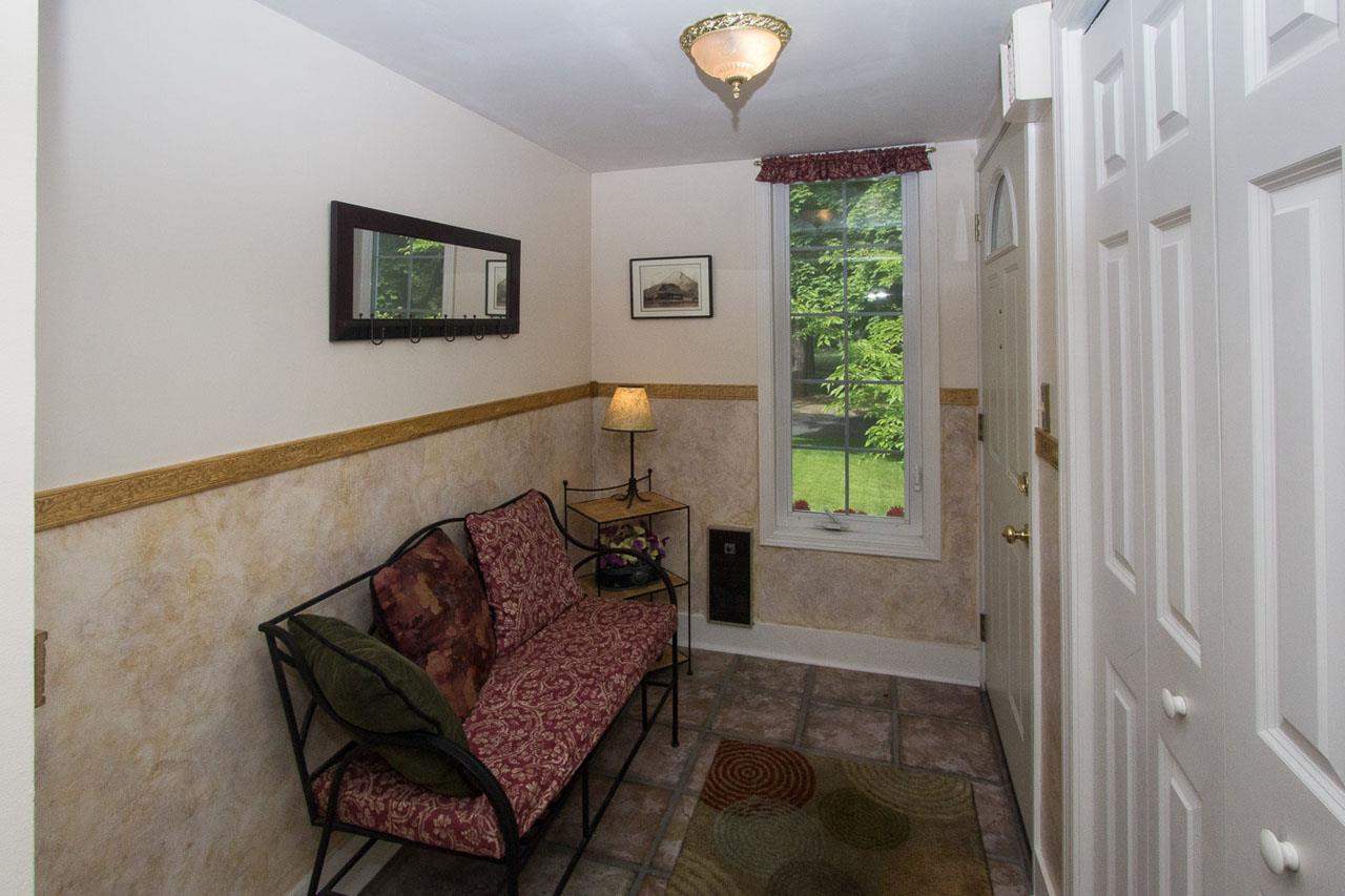 3019 S Manito Blvd - Photo 3