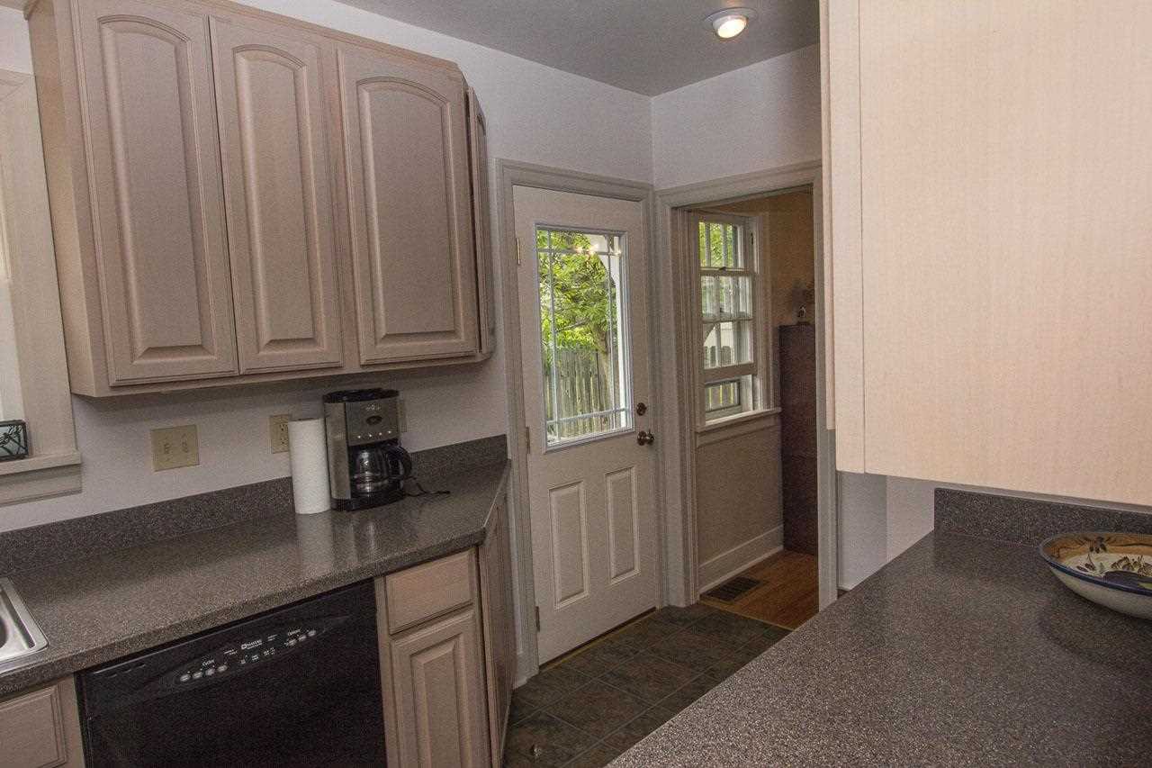 3019 S Manito Blvd - Photo 7