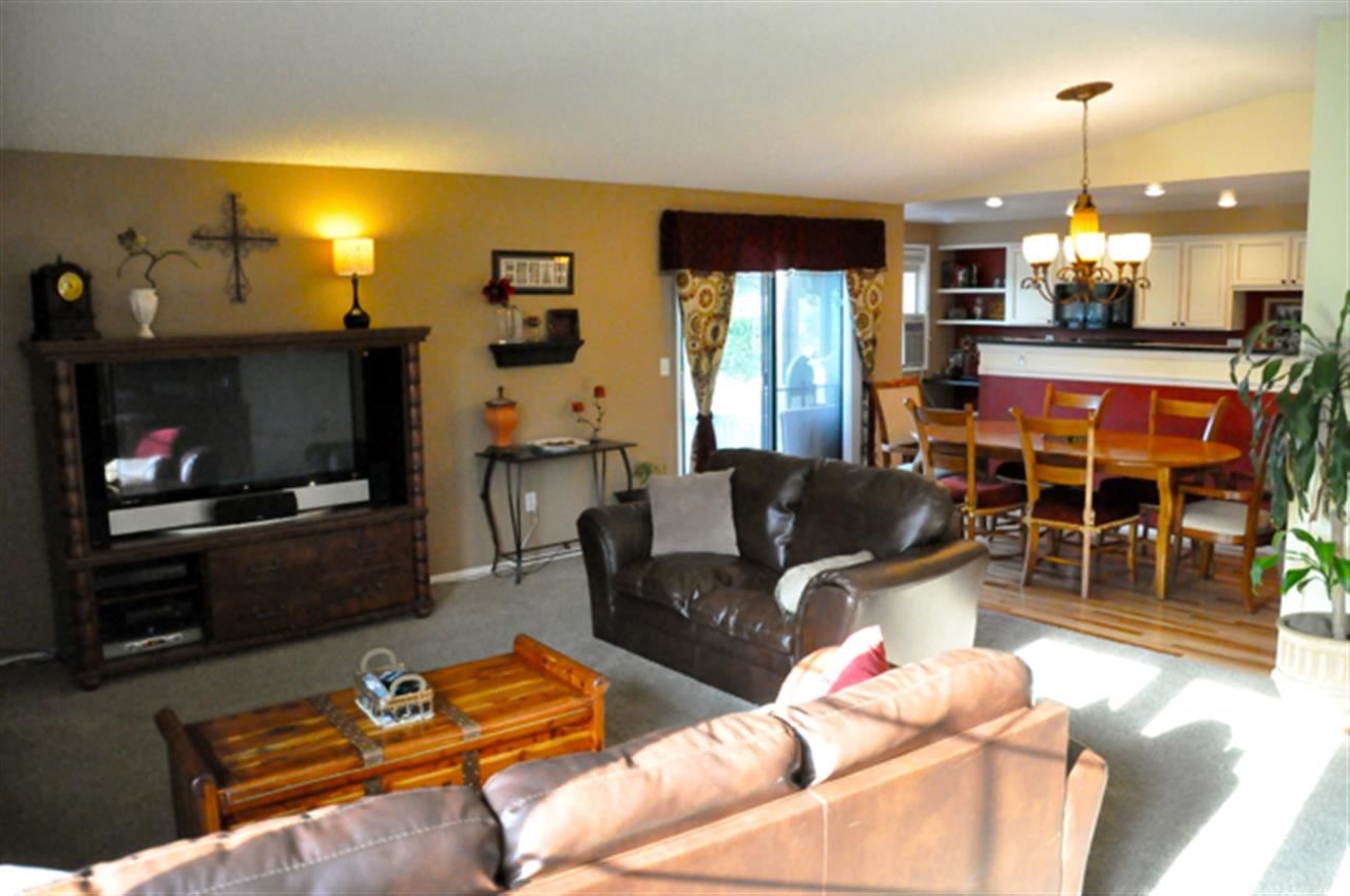 3617 S Smith St - Photo 6