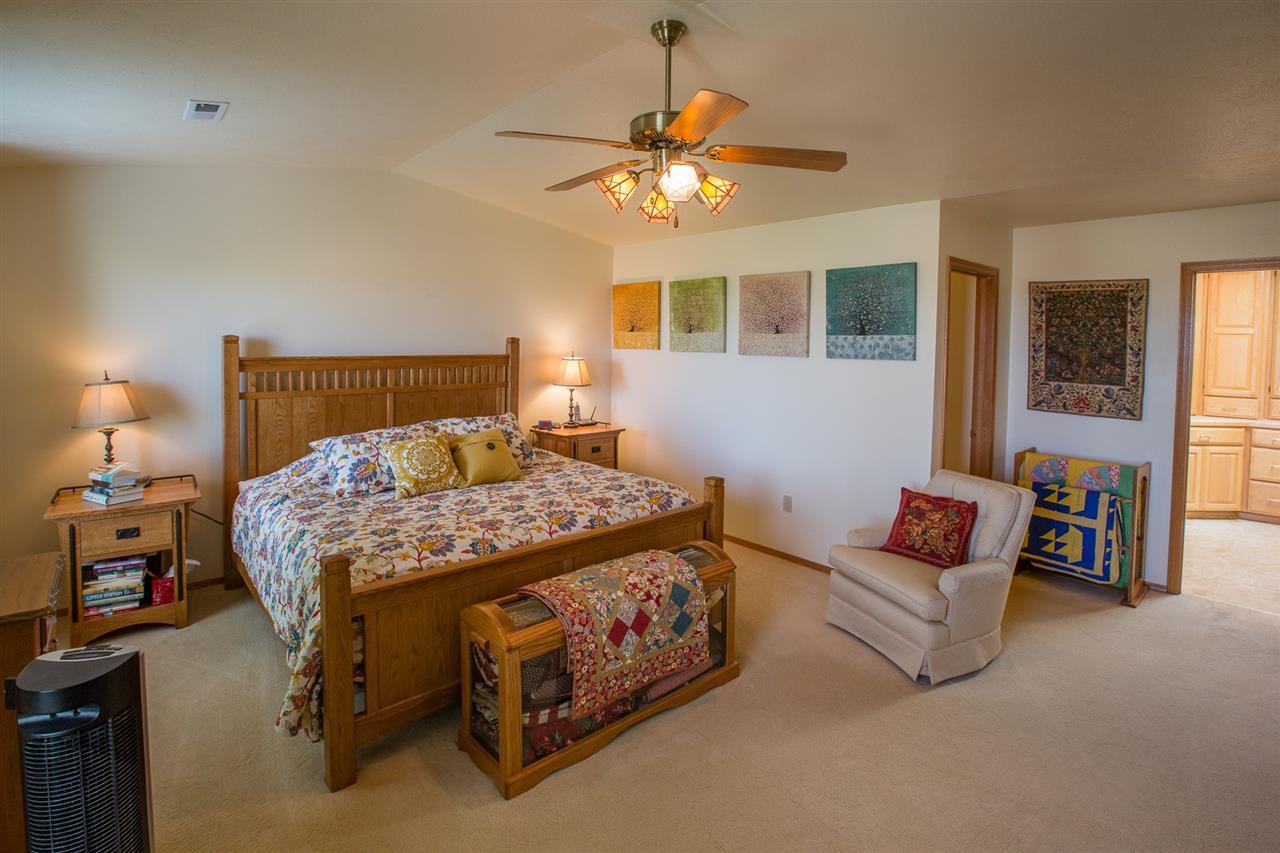 1127 N Ladd Rd - Photo 9