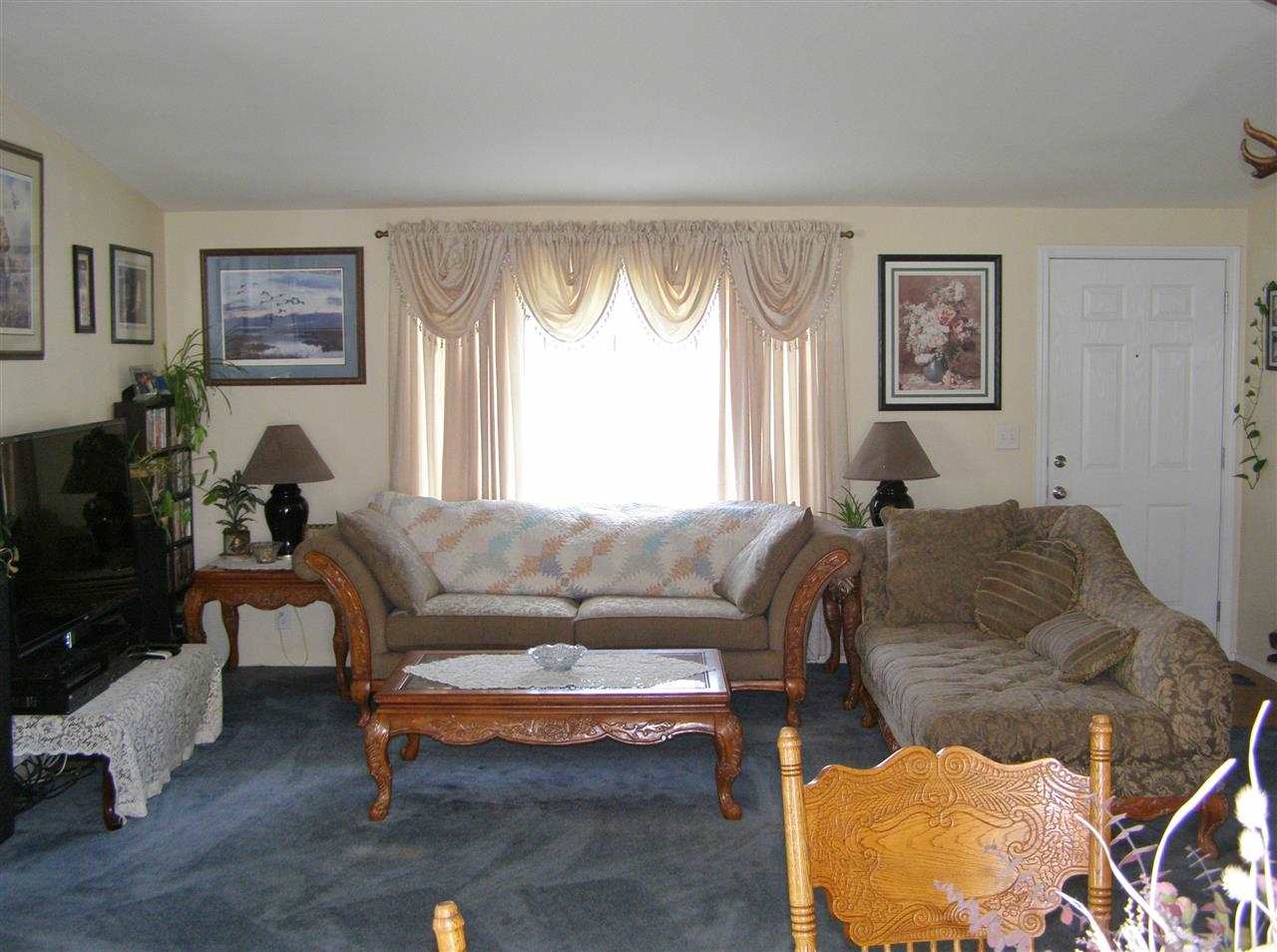 22714 W Martha Ln - Photo 4