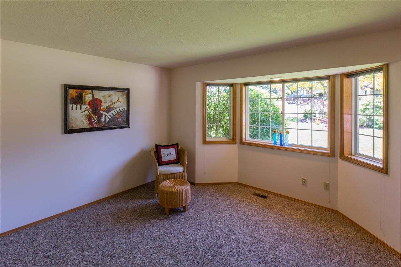 5221 N Millview - Photo 12