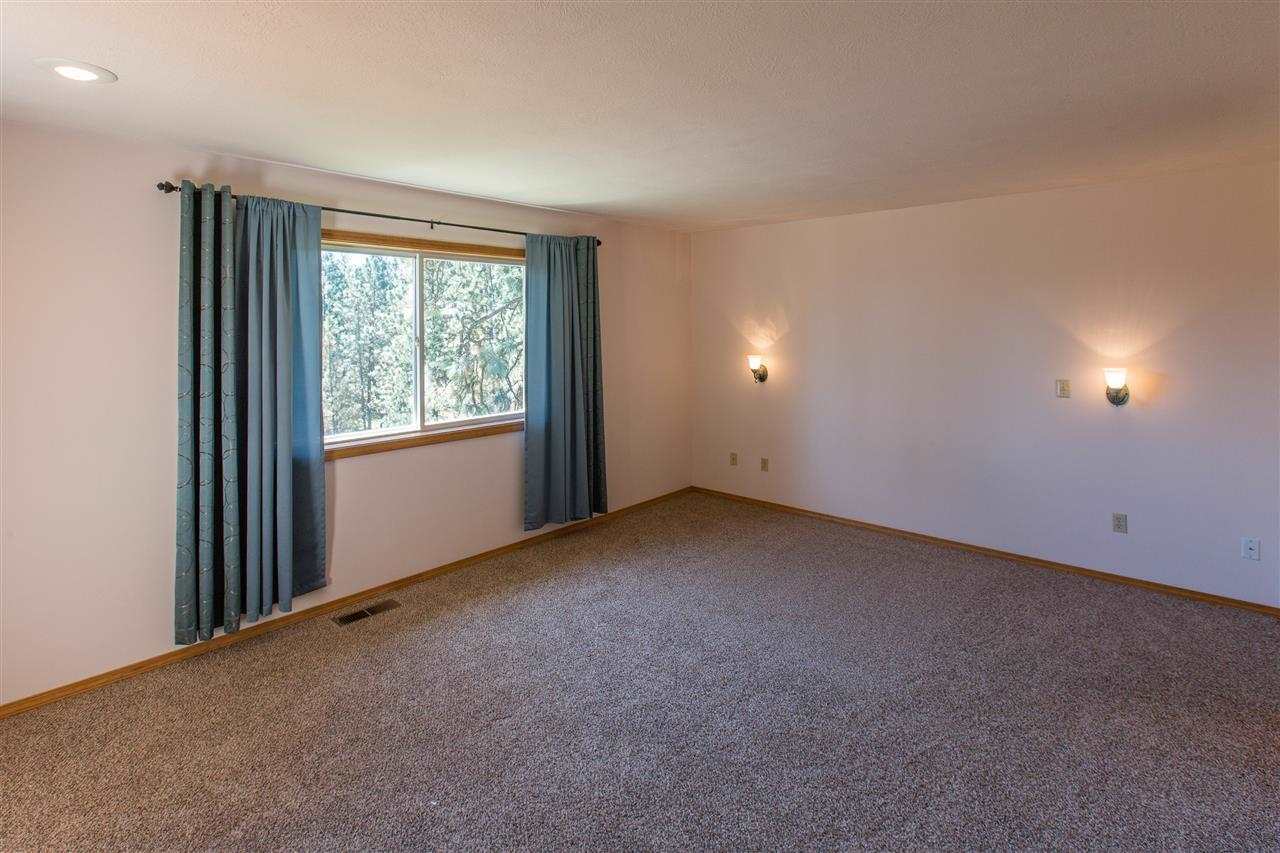 5221 N Millview - Photo 10