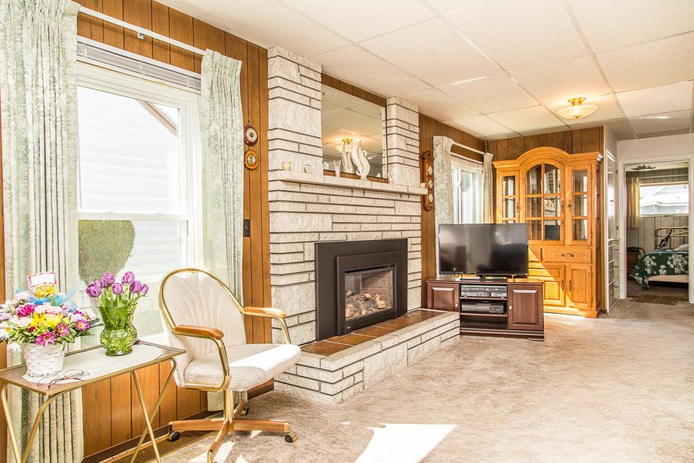 543 E Heroy Ave - Photo 4