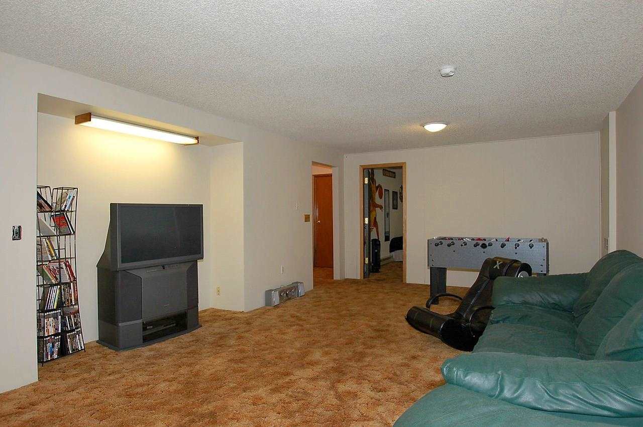 1207 N Best Rd - Photo 12