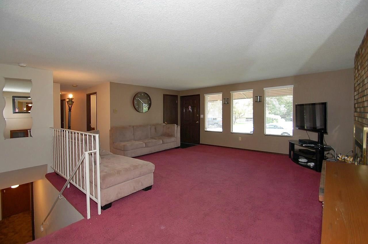 1207 N Best Rd - Photo 4