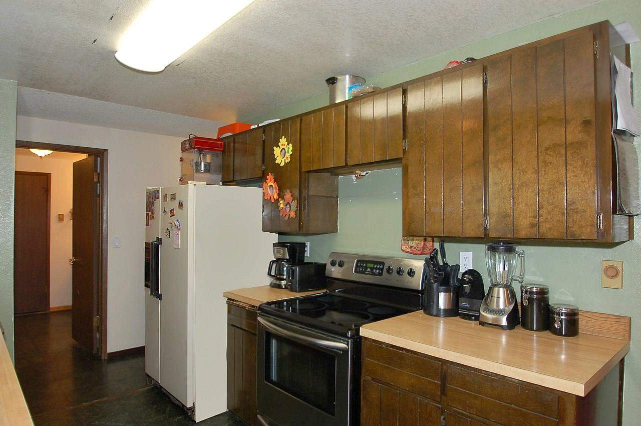 1207 N Best Rd - Photo 8