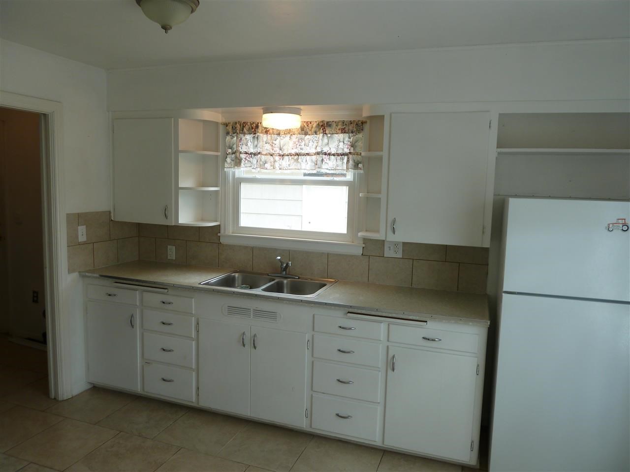 1016 Merriam St - Photo 3