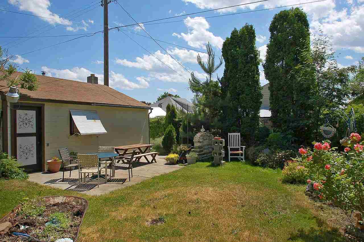108 E Providence - Photo 12