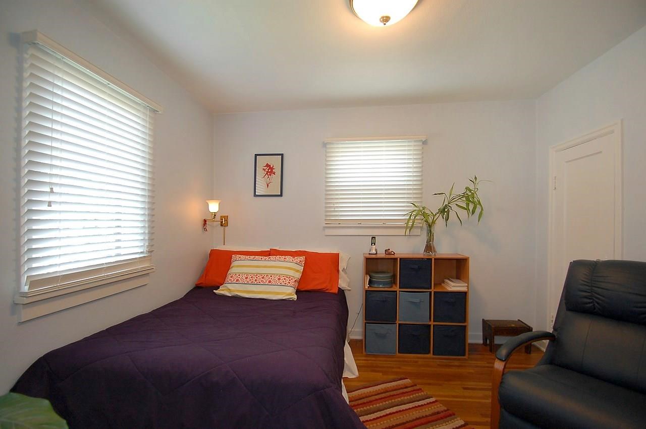 108 E Providence - Photo 8
