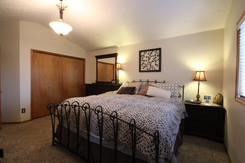 3307 E 65th Ave - Photo 8