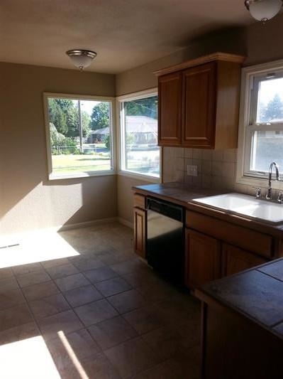 1413 N OBERLIN Rd - Photo 4