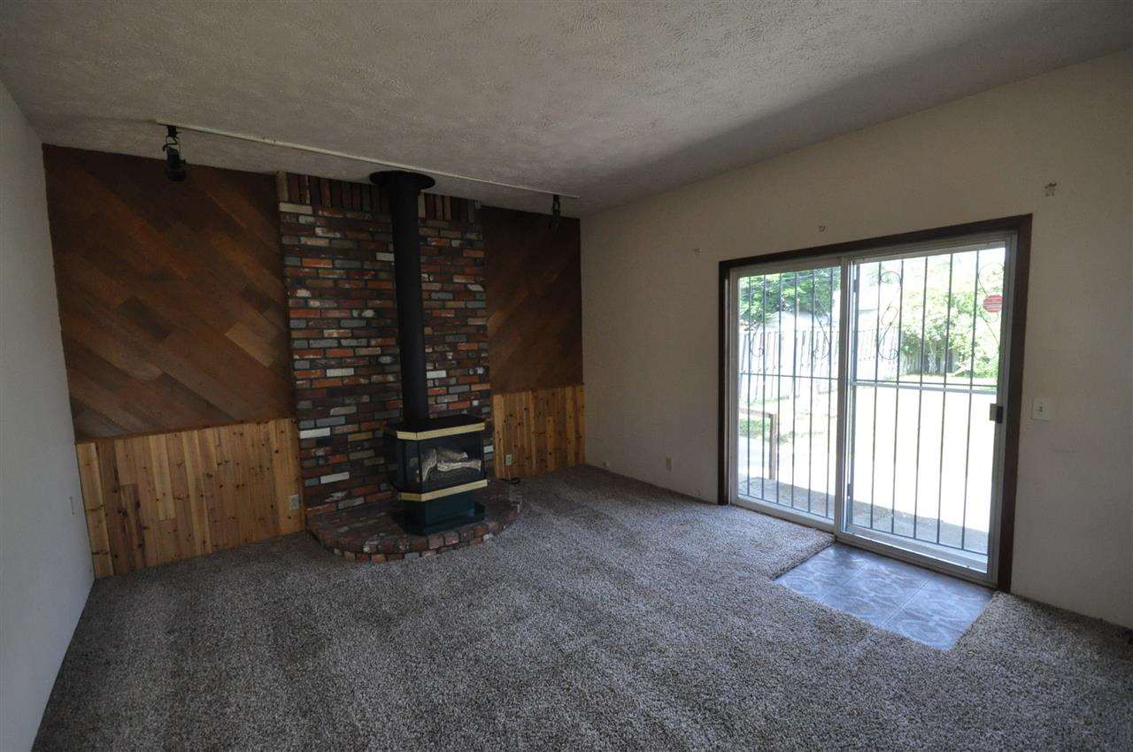 2223 E LONGFELLOW Ave - Photo 3