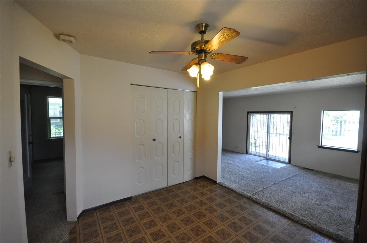 2223 E LONGFELLOW Ave - Photo 5