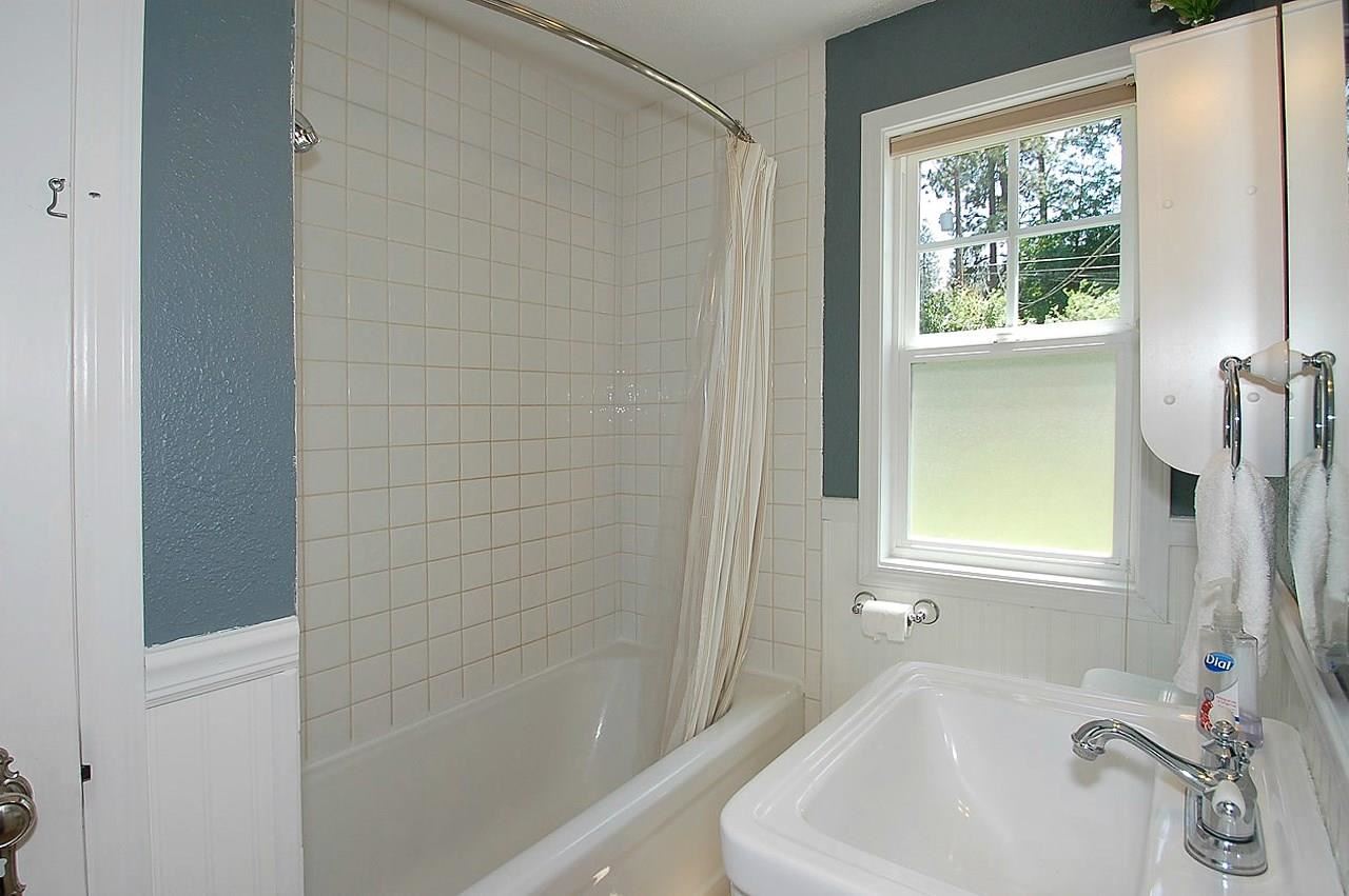 8 E 34th Ave - Photo 12