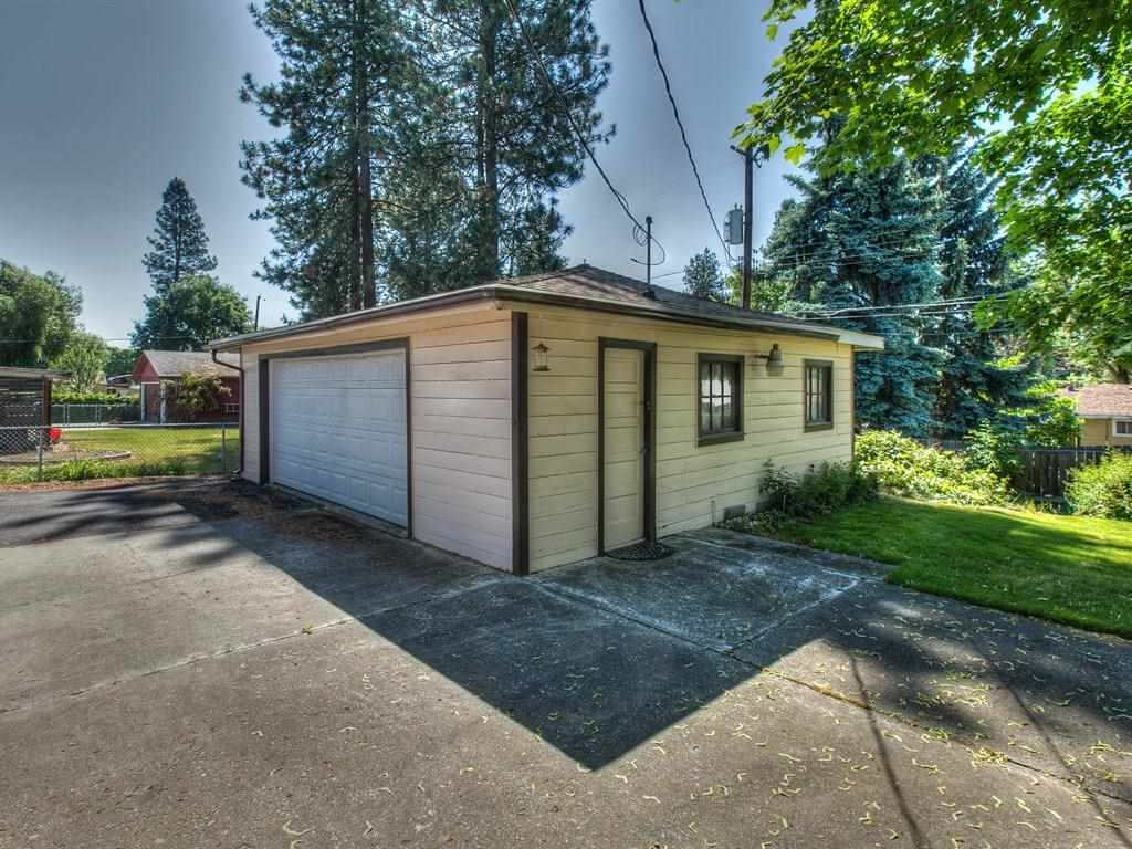 2925 W Francis - Photo 18