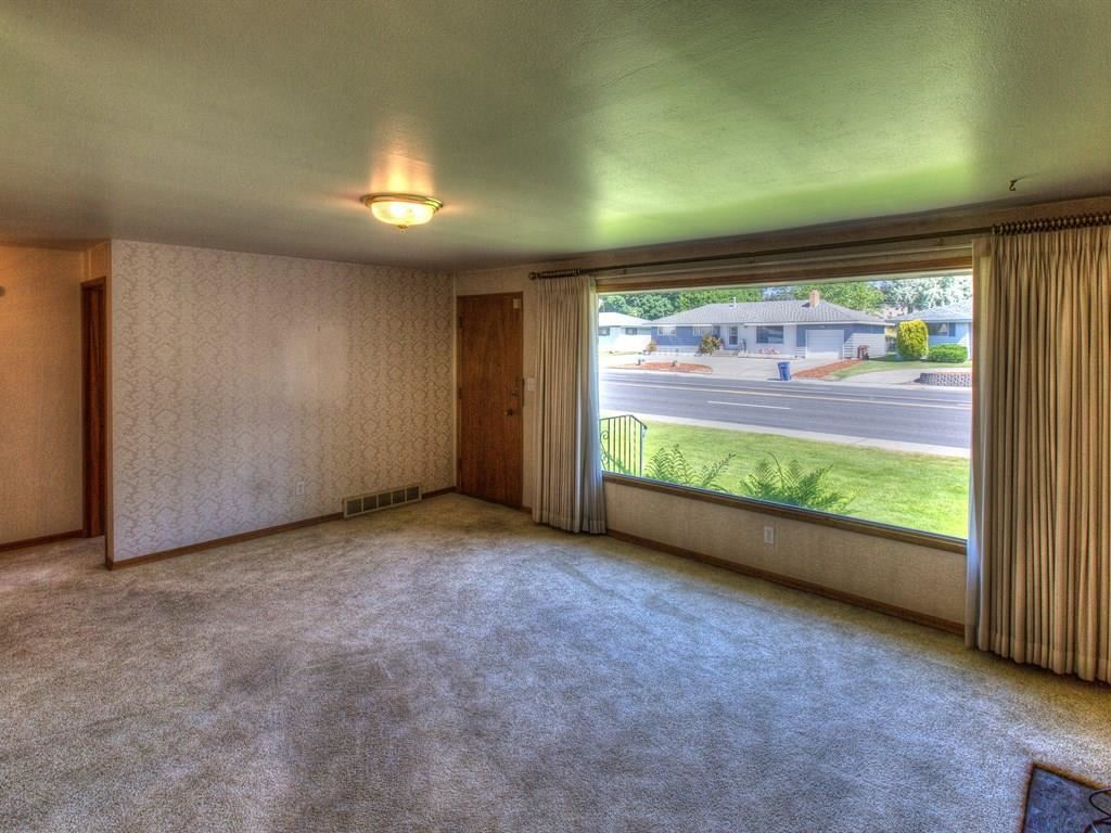 2925 W Francis - Photo 3