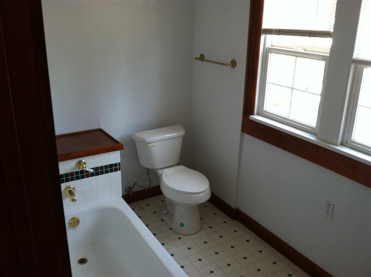 2307 E Rowan Ave - Photo 14
