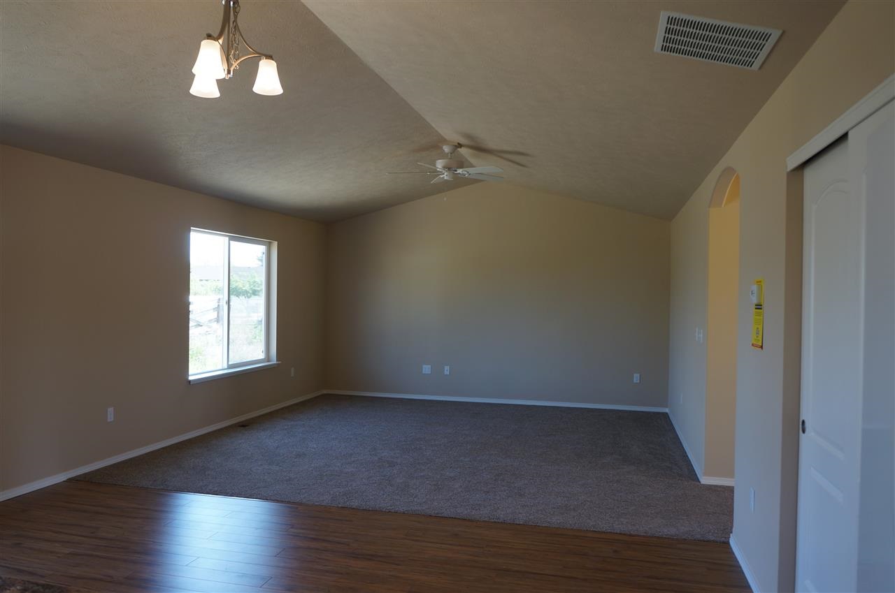 1322 N Robie - Photo 11