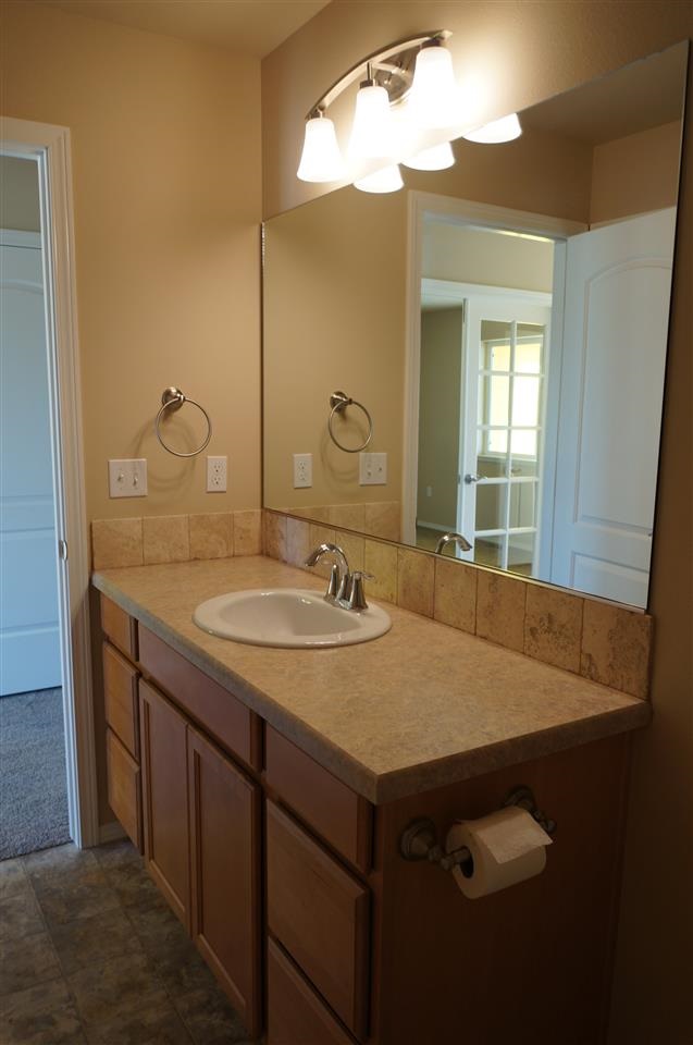 1322 N Robie - Photo 4