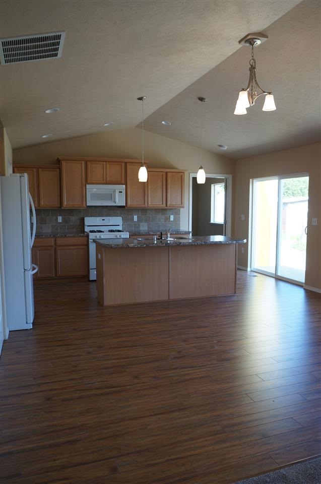 1322 N Robie - Photo 8