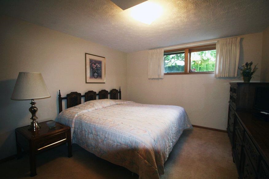 1911 W Glass Ave - Photo 12