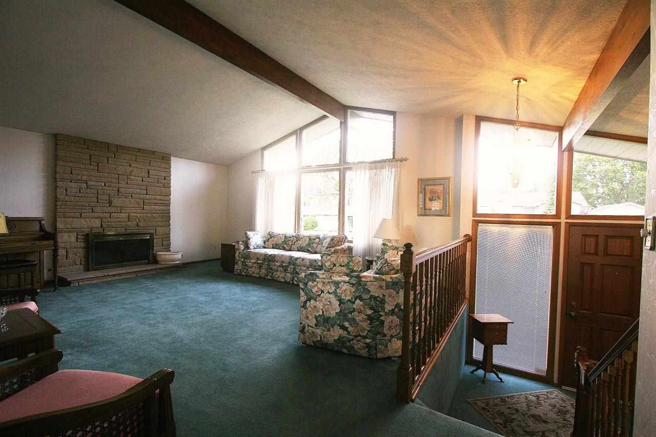 1911 W Glass Ave - Photo 3