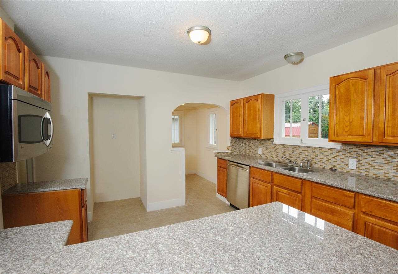 3824 E 4th - Photo 5