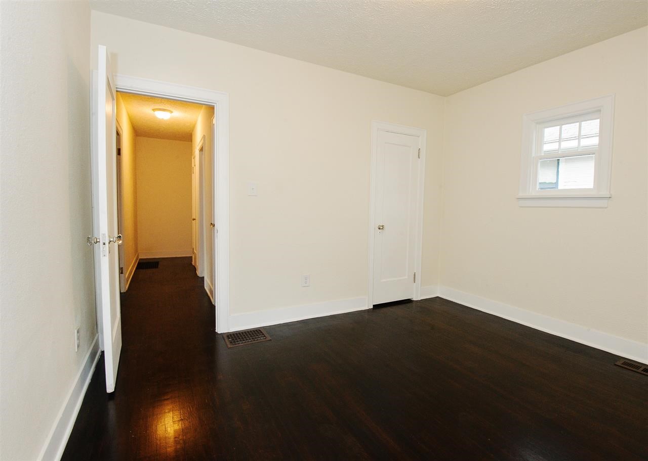 3824 E 4th - Photo 9