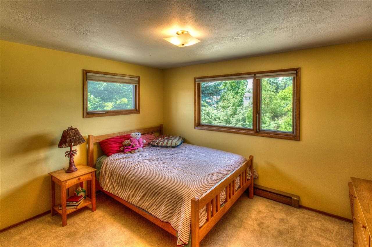 3406 S Sullivan Rd - Photo 11