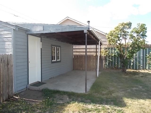 5717 N Elm St - Photo 9