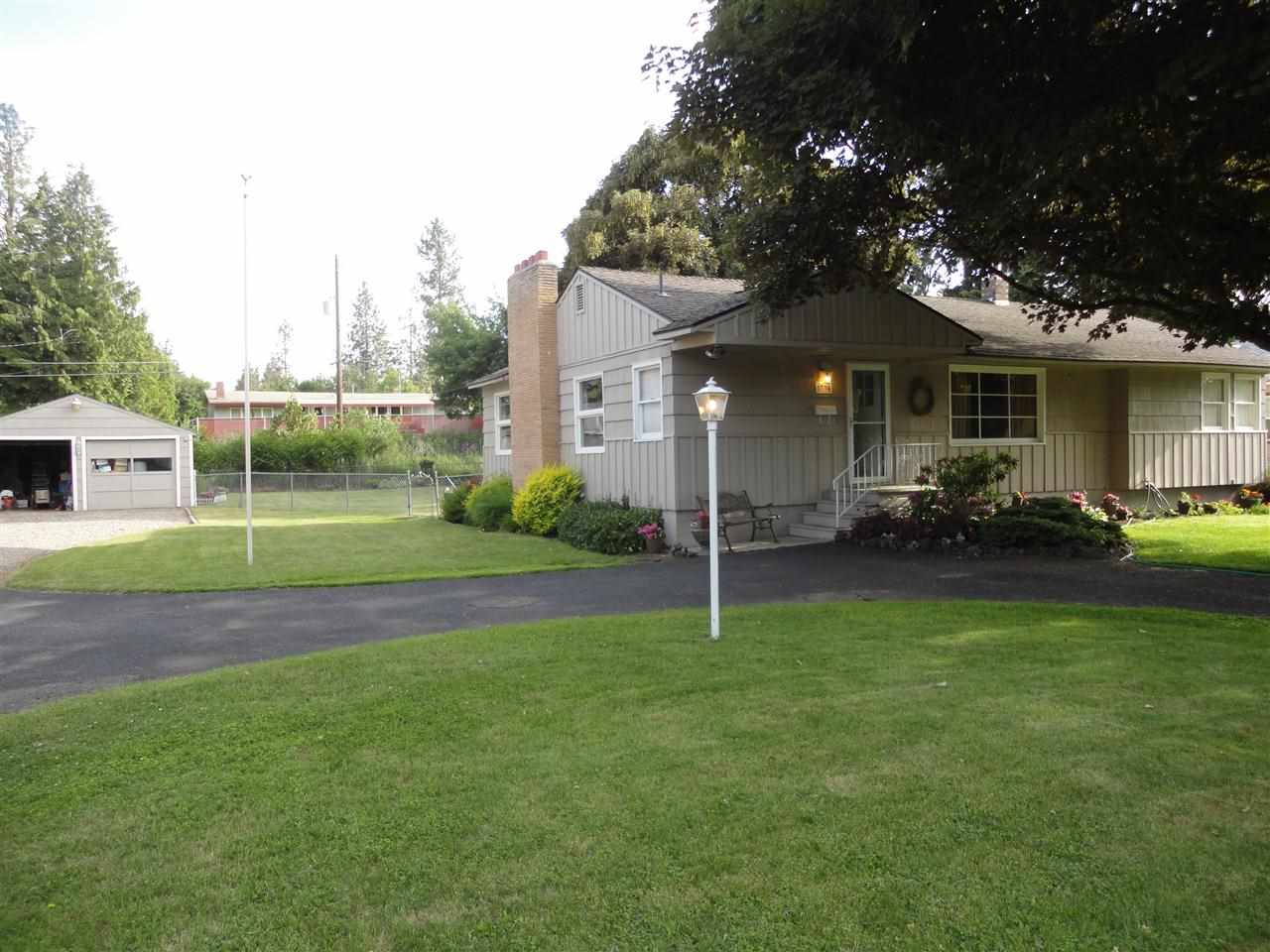 1504 E 39TH Ave - Photo 1