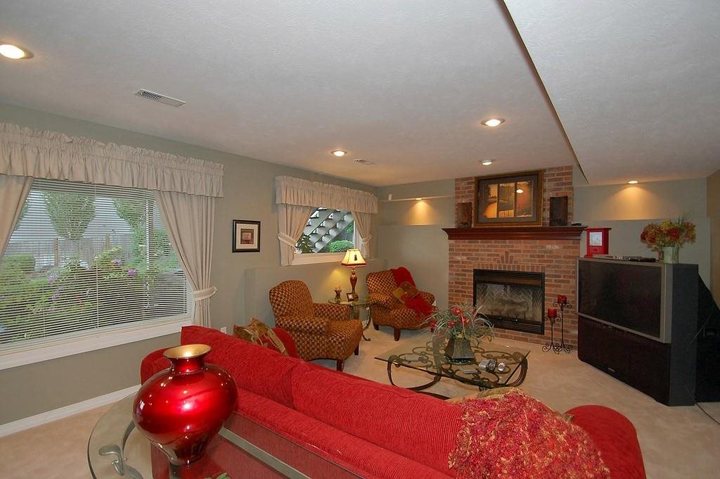 8812 N Kensington Dr - Photo 16