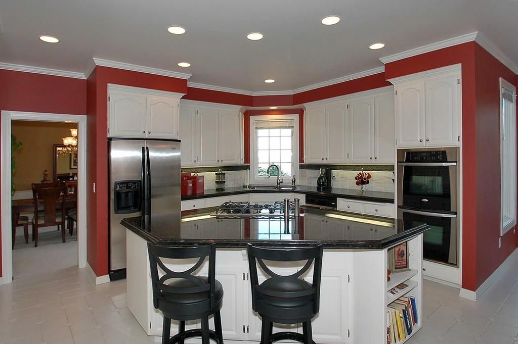 8812 N Kensington Dr - Photo 6