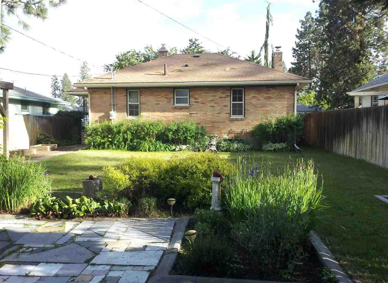 947 E 38th Ave - Photo 14