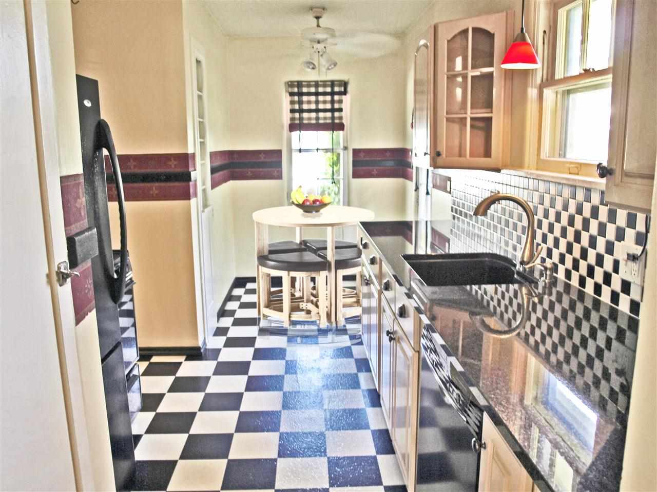 947 E 38th Ave - Photo 3